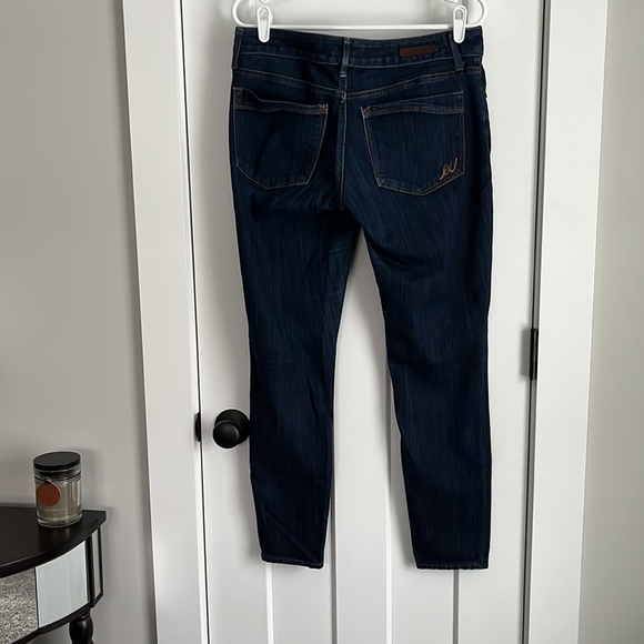 EXPRESS | Low Rise Legging Jean - Picture 5 of 11